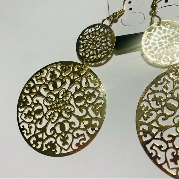 Gold Medallion Style Earrings - Picture 3 of 4